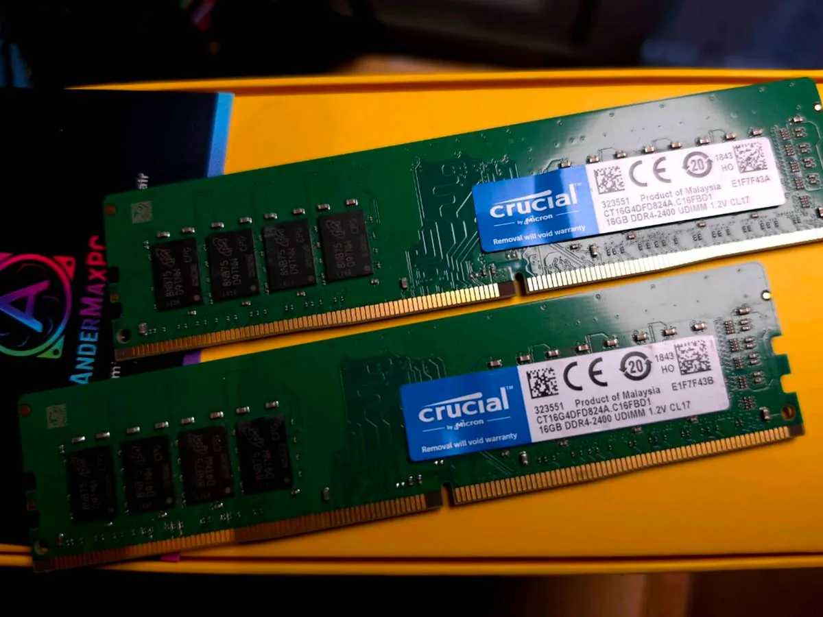 Crucial 32GB DDR4-2400 RAM Kit (2×16GB) – Desktop - Image 4