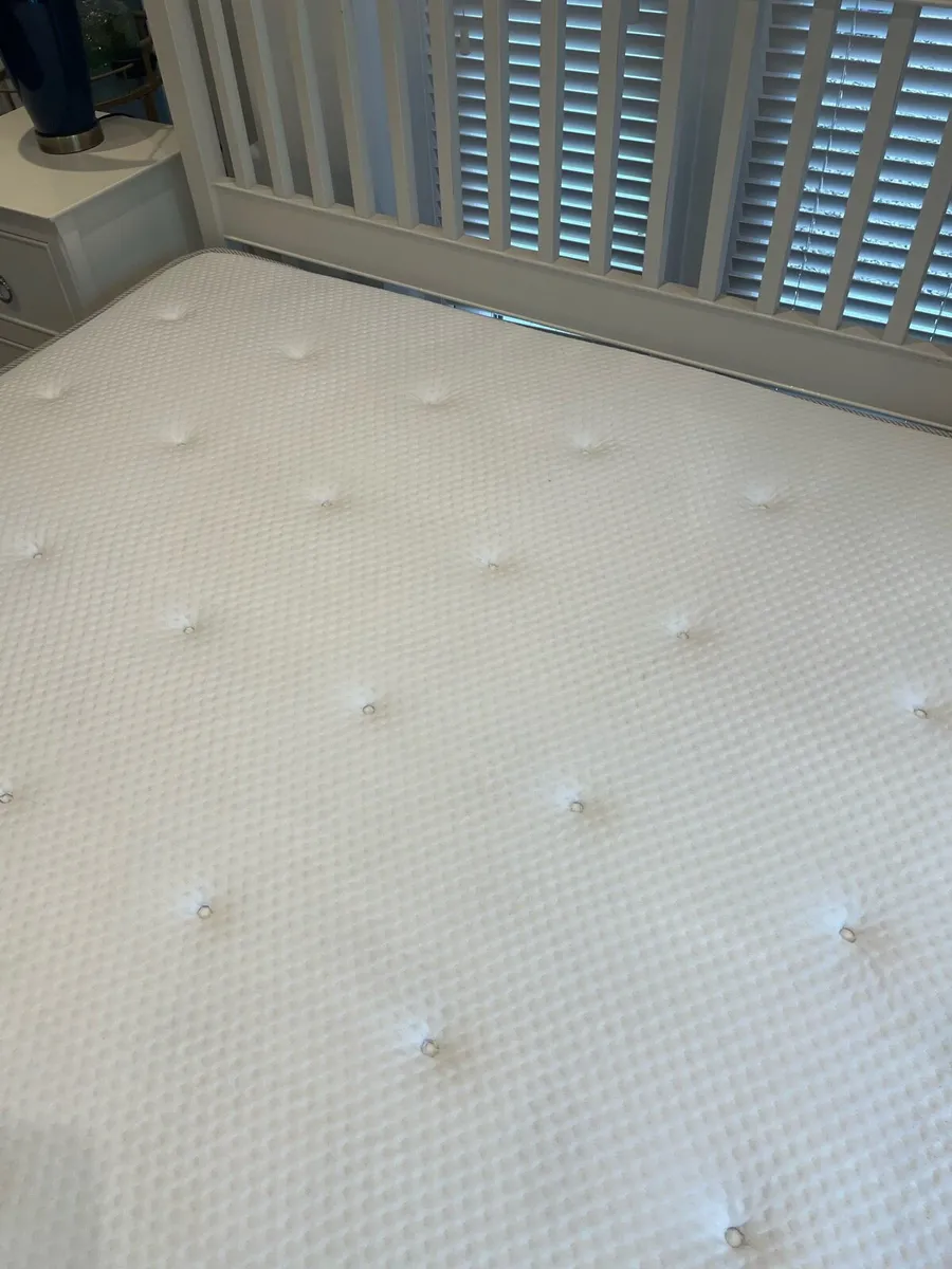 Fantastic King Size Bed and Mattress - Image 3