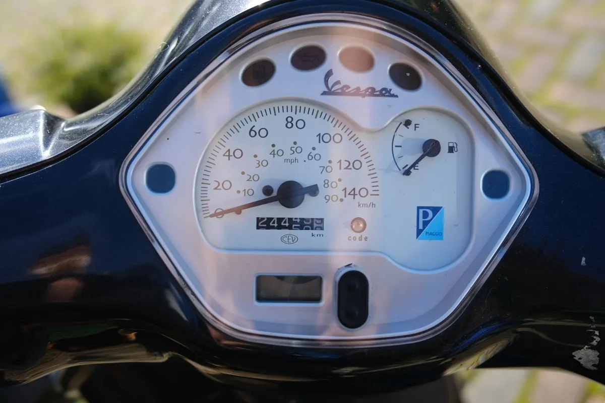 Piaggio Vespa LX 125 - Image 4