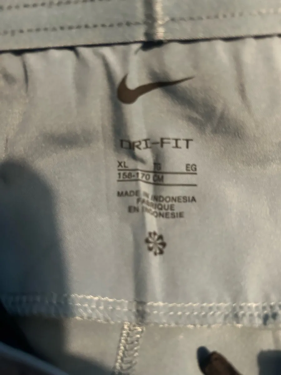 Nike dri fit shorts - Image 3