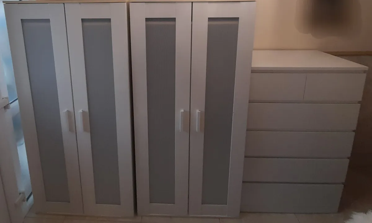 2 matching wardrobes & chest drawers - Image 2