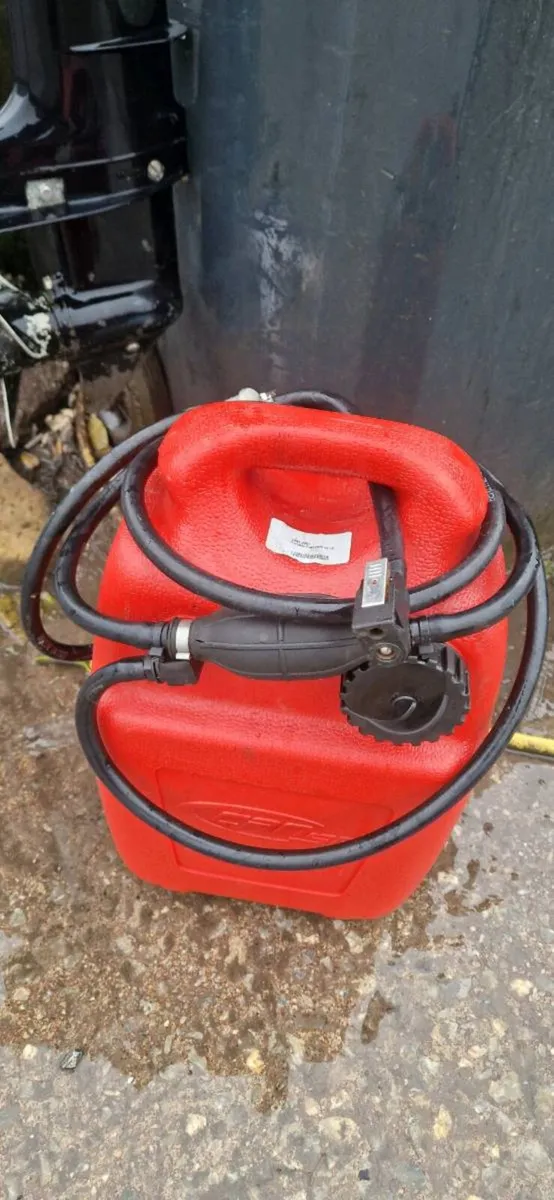 6hp 4-stroke mariner - Image 4