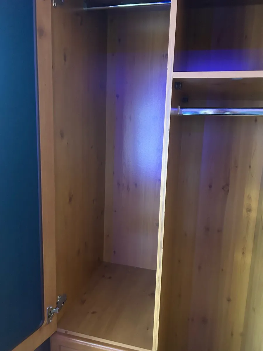 Wardrobe - Image 3