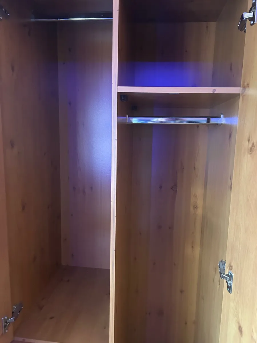 Wardrobe - Image 4