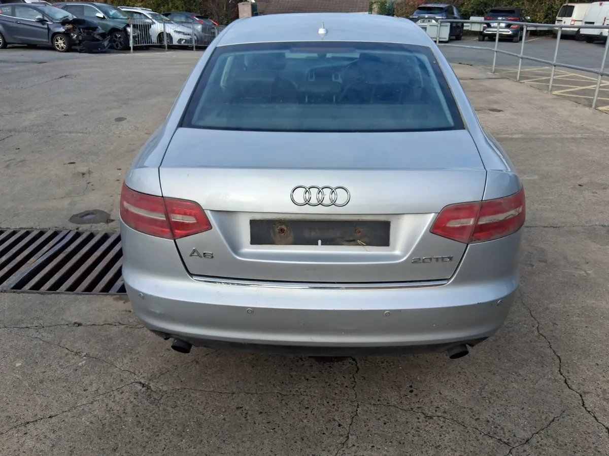 2010 AUDI A6 (for parts only) - Image 4