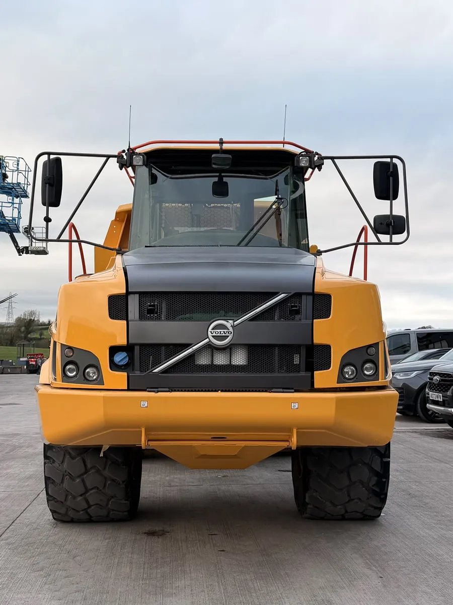 2019 VOLVO A25G - Image 3