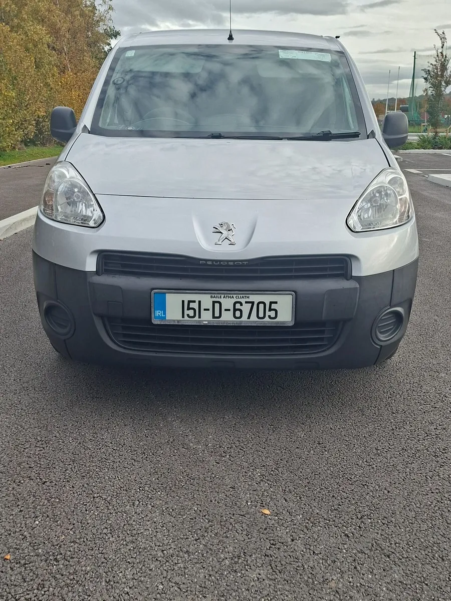 2015 Peugeot Partner van - Image 2