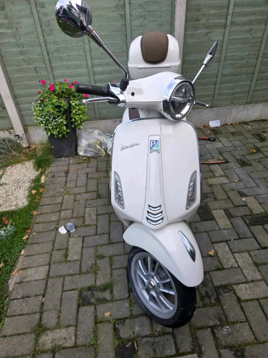 Vespa primavera 125 - Image 2