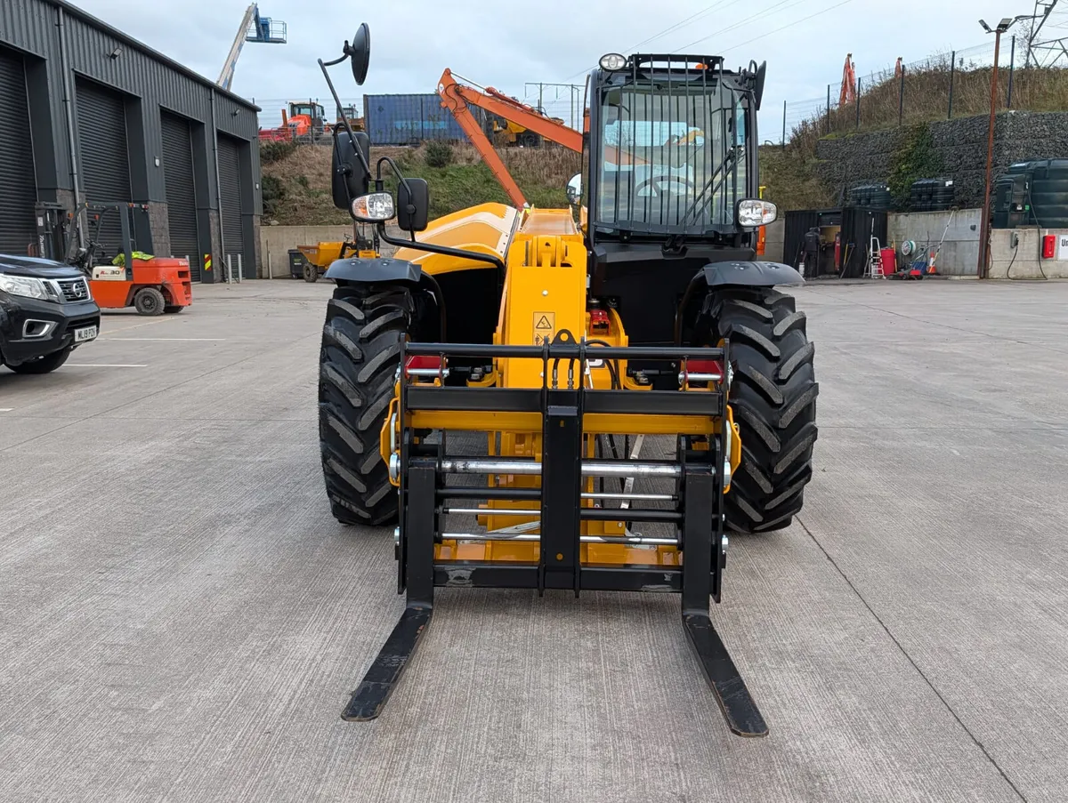2026 JCB 531-70 - Image 4