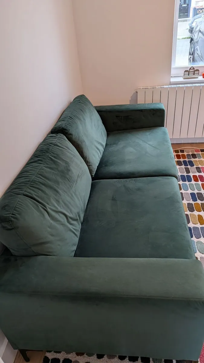 Three seater velvet green couch - Image 3