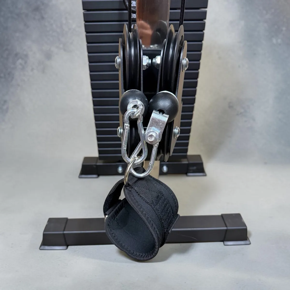 Wall Mounted Dual Cable machine 100kg stack (new) - Image 4