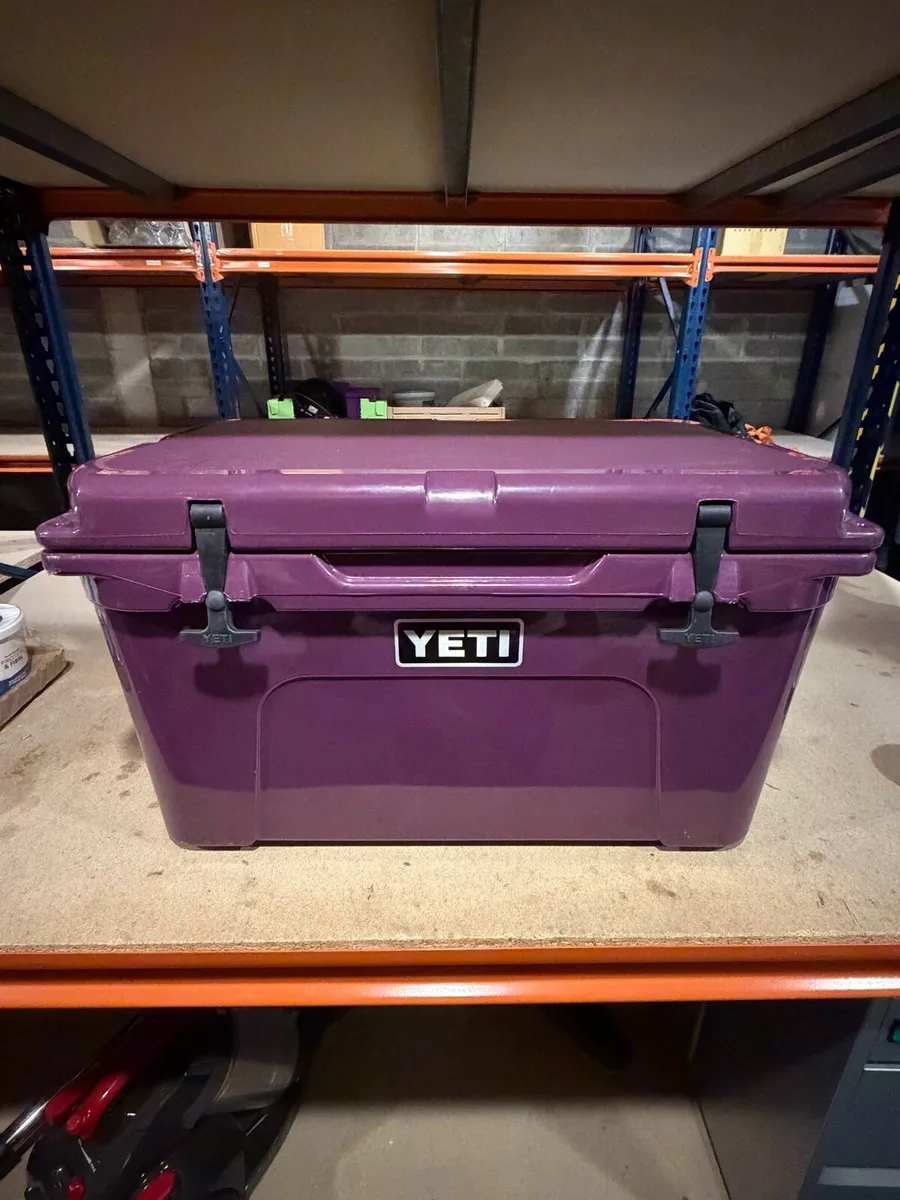 Yeti cooler - Image 1