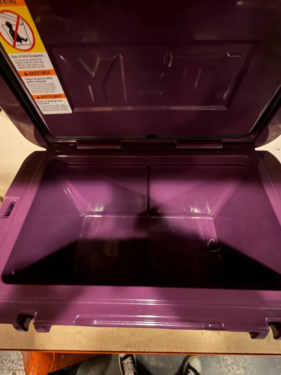 Yeti cooler - Image 3