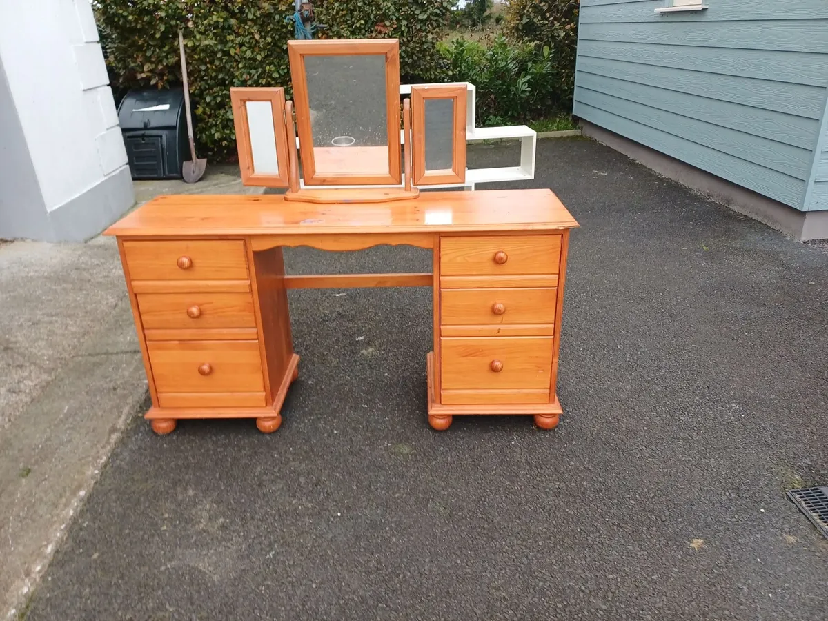 Furniture - Image 4