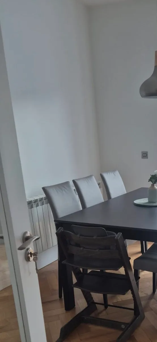 Six chairs - Image 4