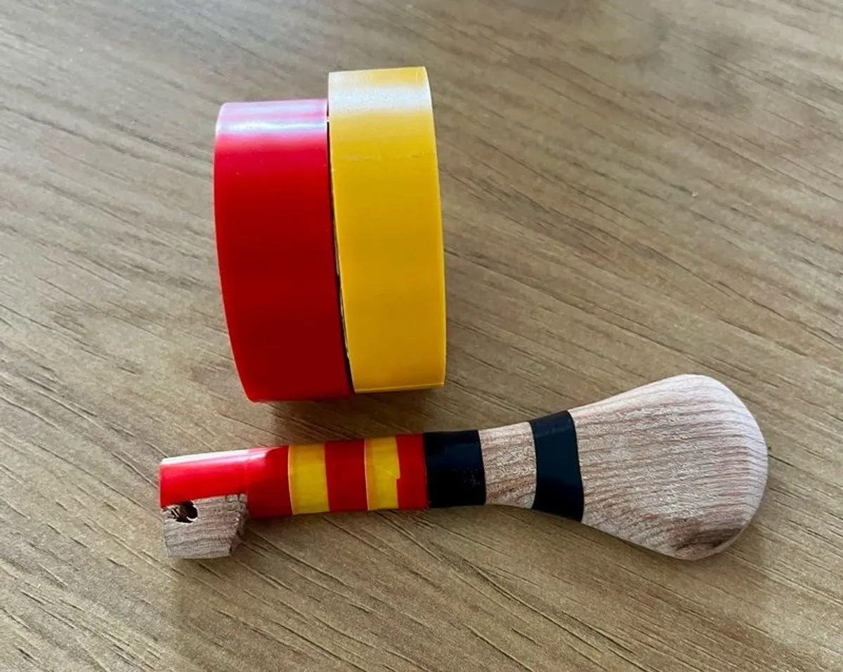 Hand made mini hurleys - Image 4