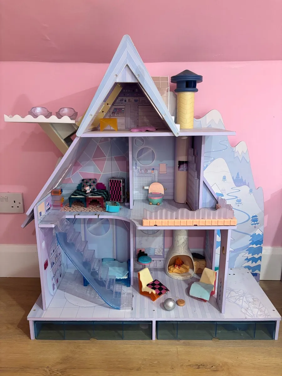 LOL winter chalet - Image 2