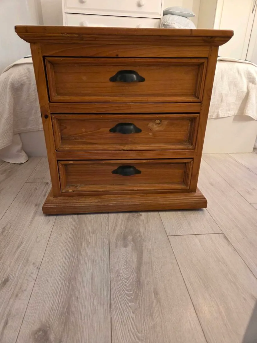 Locker - Image 1
