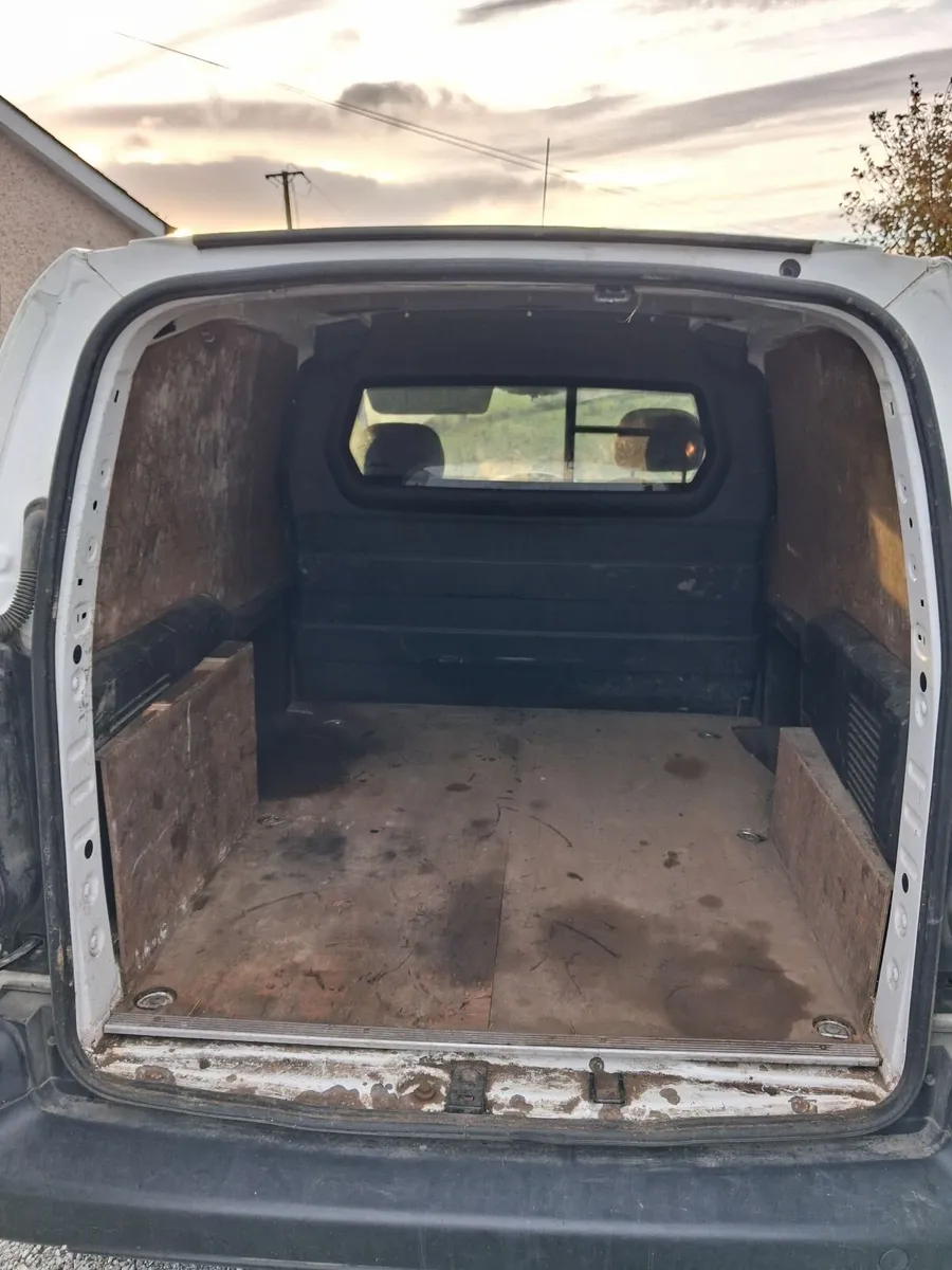 Citroen Berlingo 2016 - Image 2