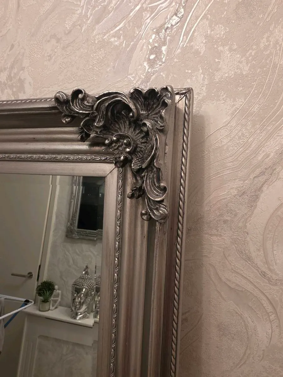 Vintage Style free standing and wall mirror - Image 3