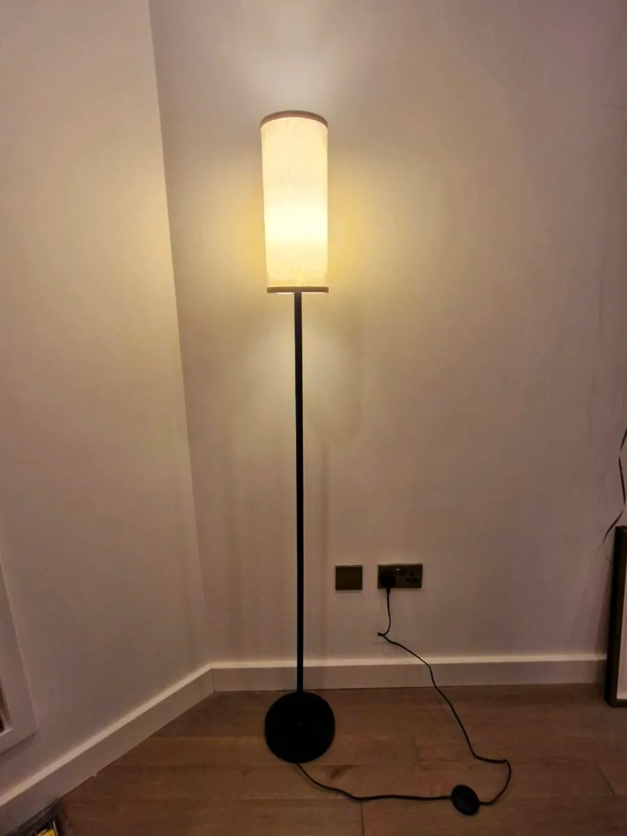 Floor lamp - Image 1