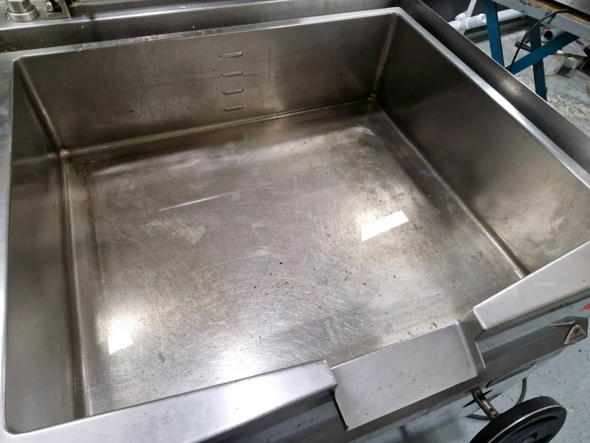 Bertos 80 Litre Bratt Pan - Natural Gas - Image 3