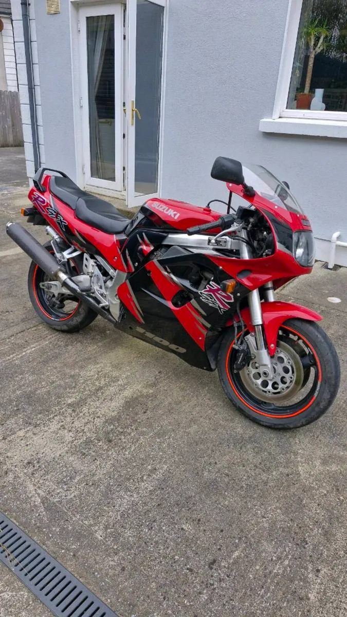 Suzuki gsxr 1100 - Image 1