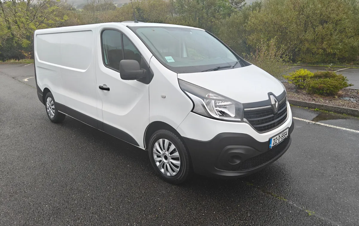 2021 Renault Trafic  Kennel Van 2.0L New CVRT - Image 2