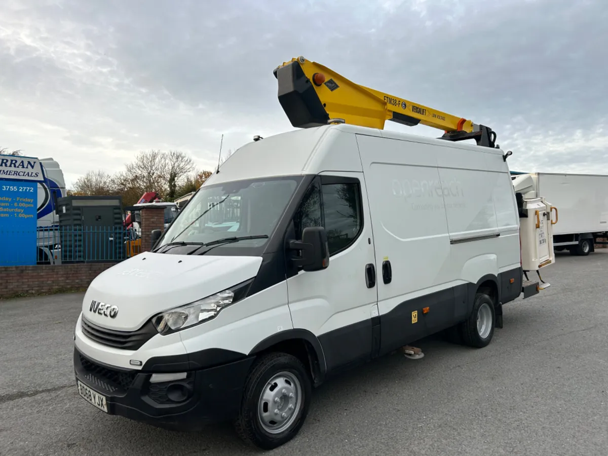 2019 iveco daily 5.2 ton 14m cherry picker - Image 1
