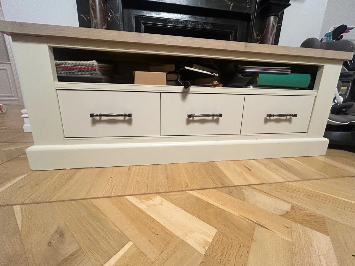 Tv cabinet - Image 2