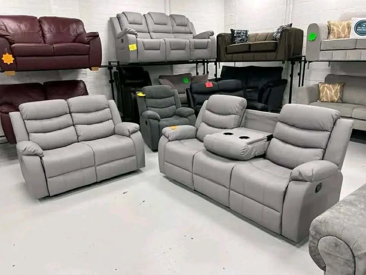 3+2 Roma Leather Manual Recliner Sofa
Set - Image 2