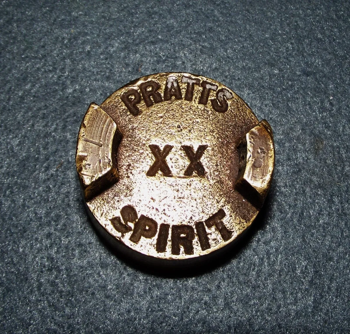 Vintage PRATTS oil can cap - Image 2