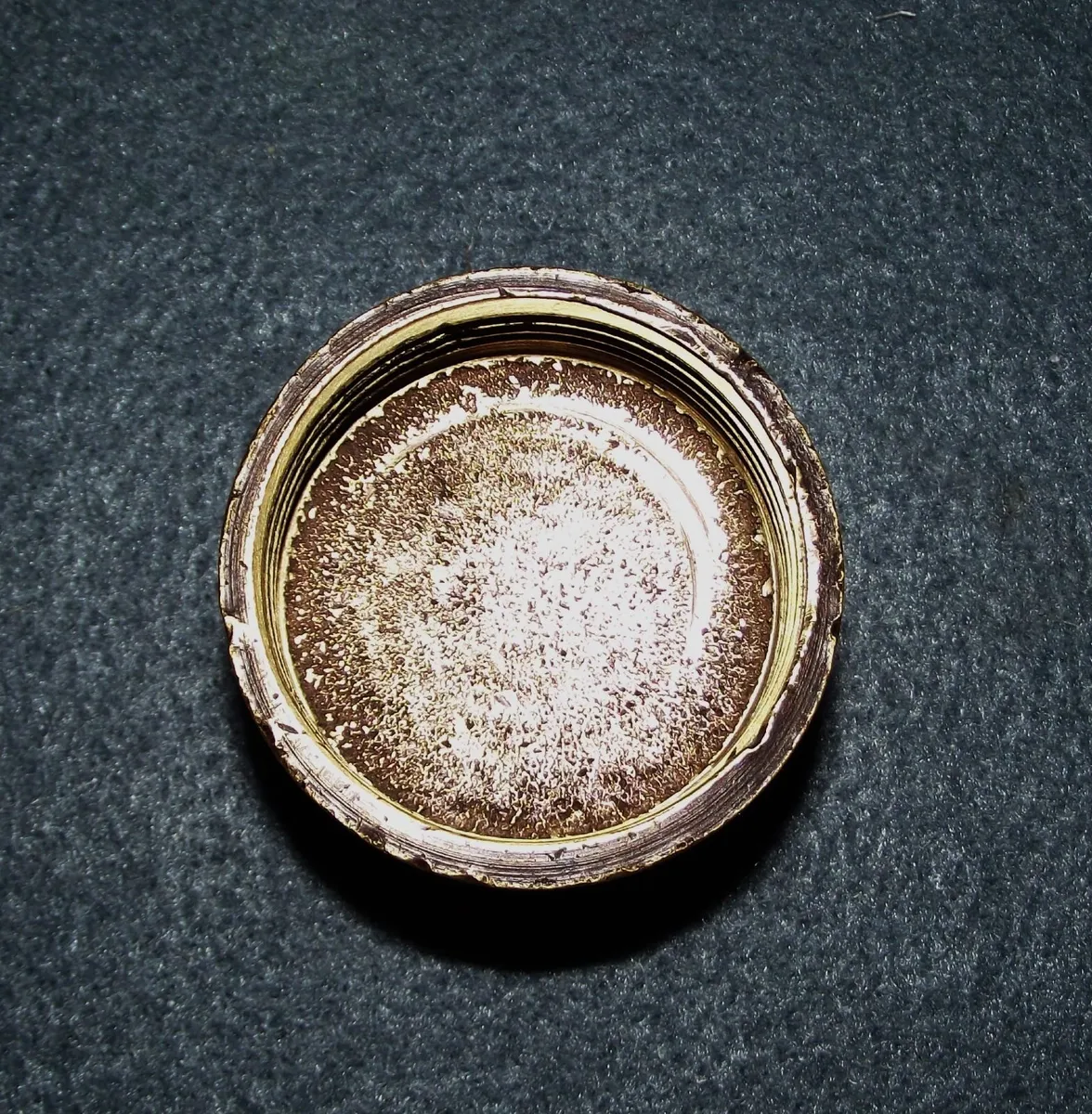 Vintage PRATTS oil can cap - Image 3