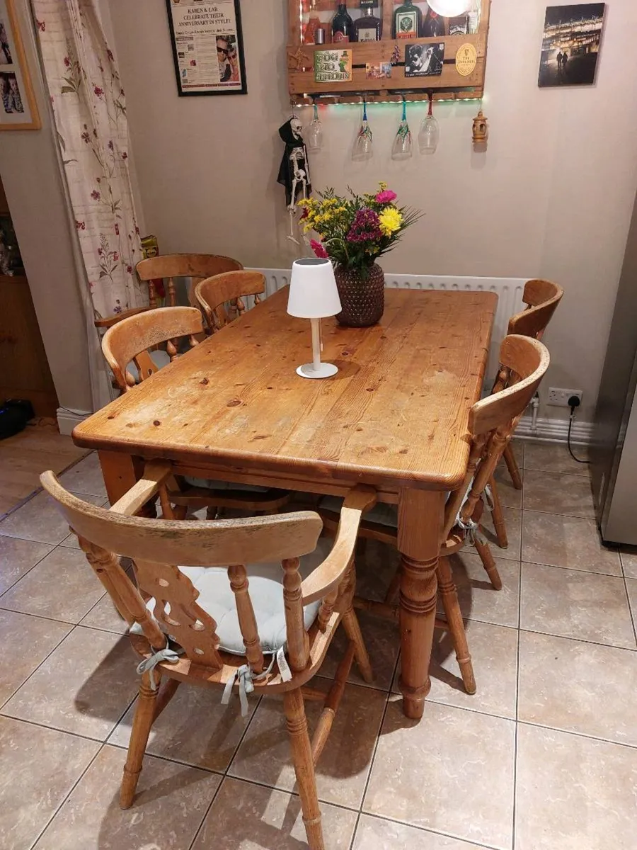 Kitchen Table & 6 Chairs - Image 1