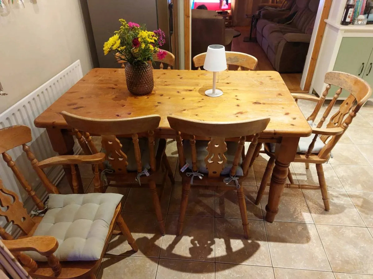 Kitchen Table & 6 Chairs - Image 3