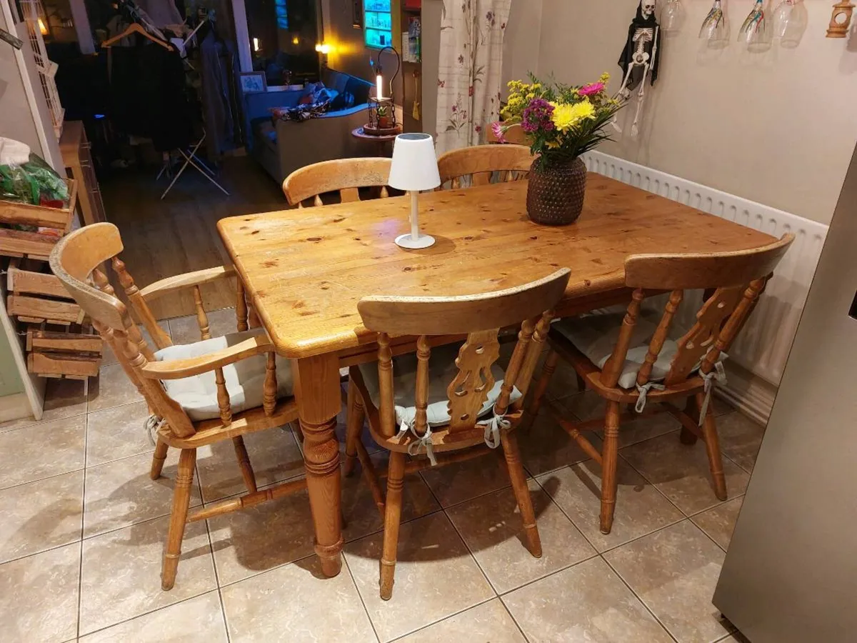 Kitchen Table & 6 Chairs - Image 4