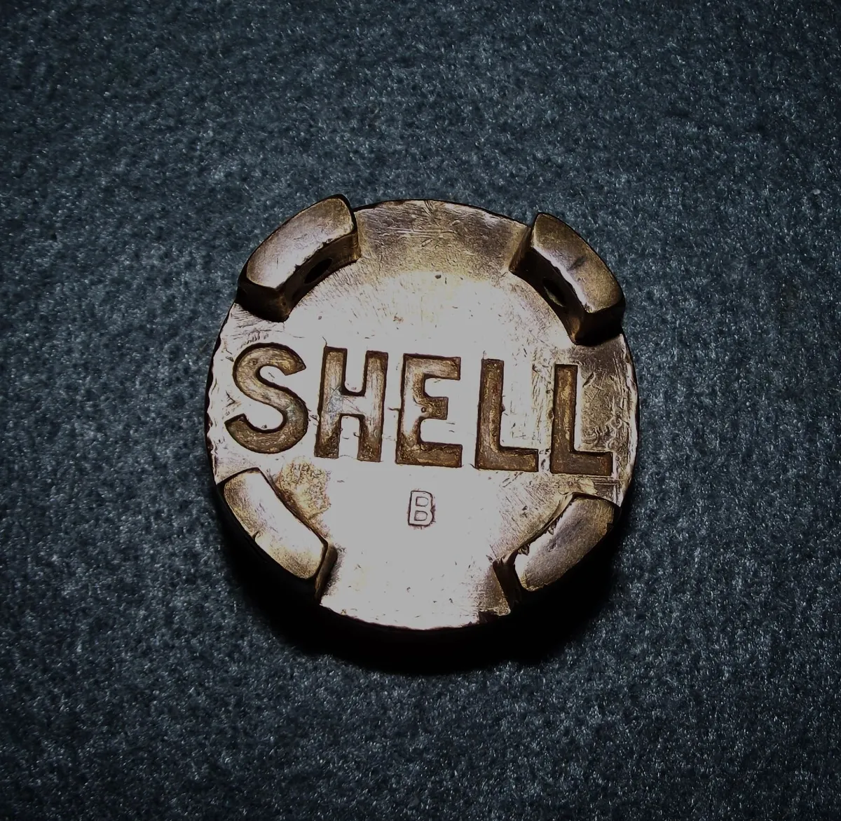 Vintage SHELL (B) oil can cap. - Image 2