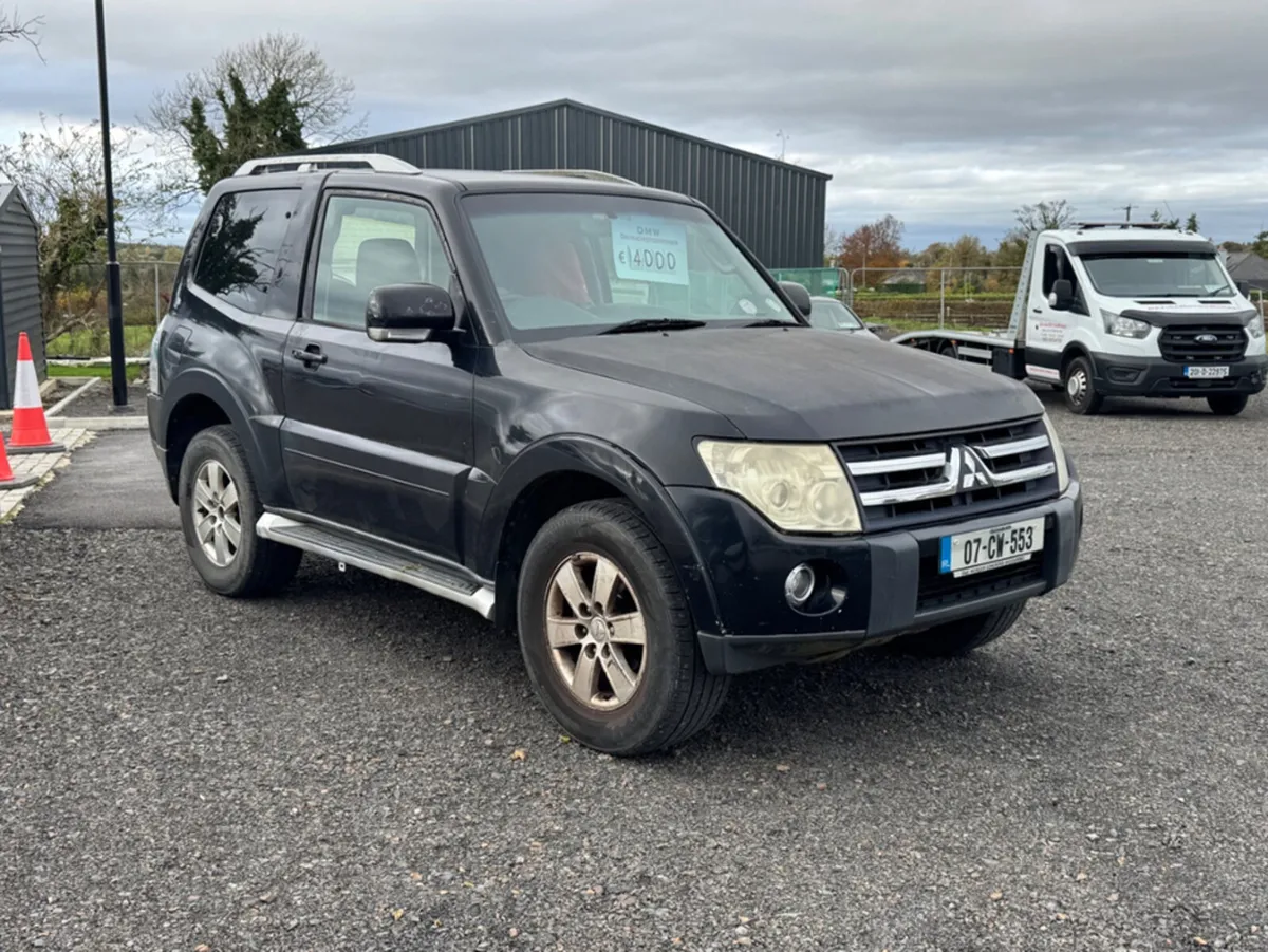Mitsubishi Pajero 3.2 SWB COMMERCIAL 3DR - Image 4