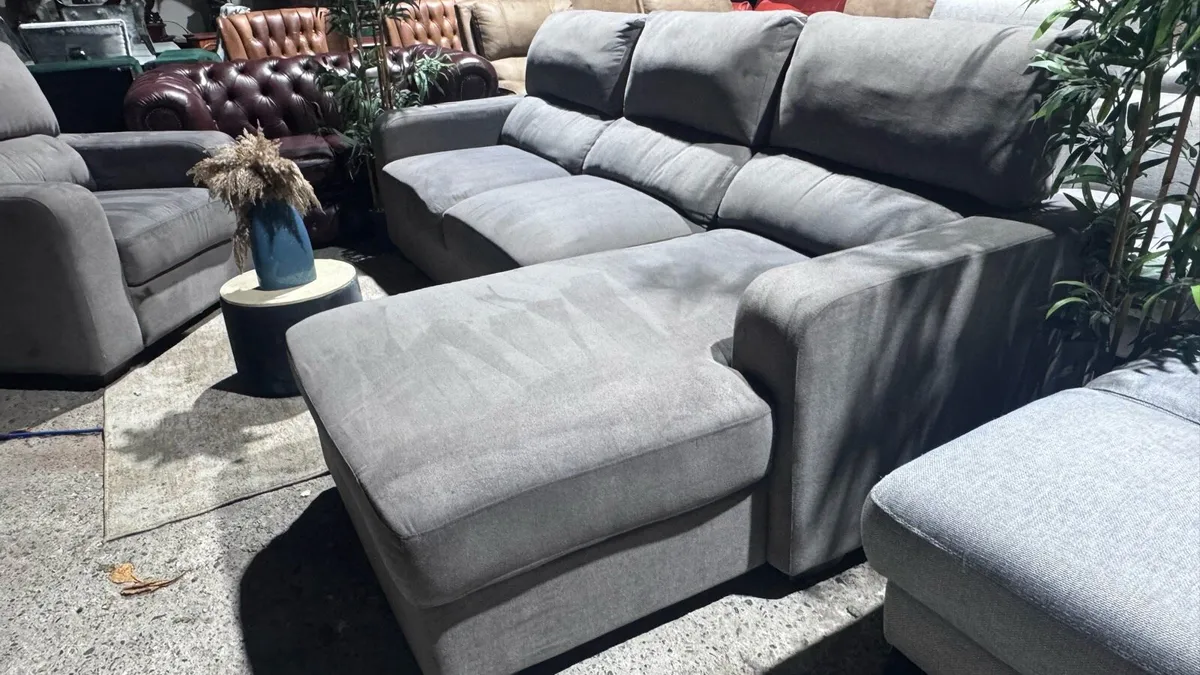L shape corner sofa + armchair - Image 4