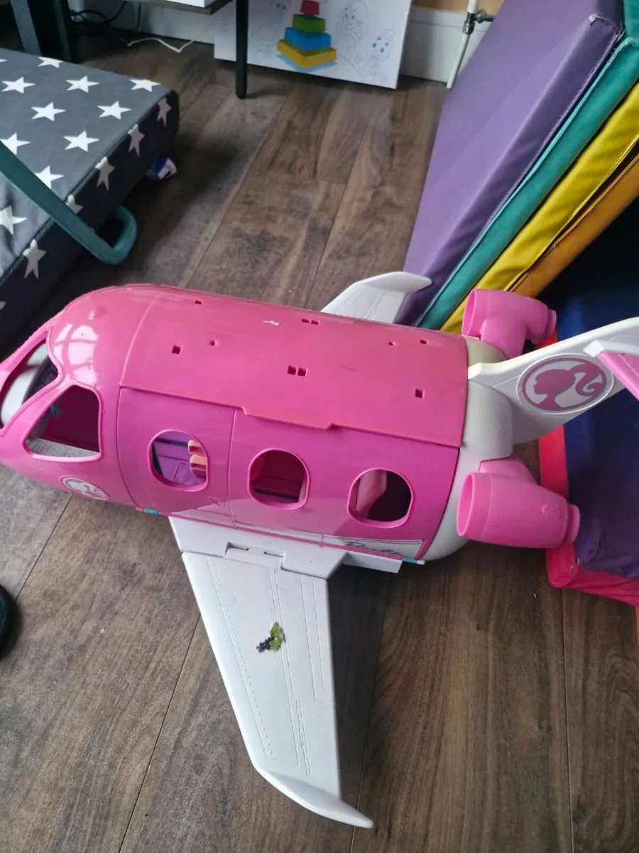Barbie airplane - Image 2