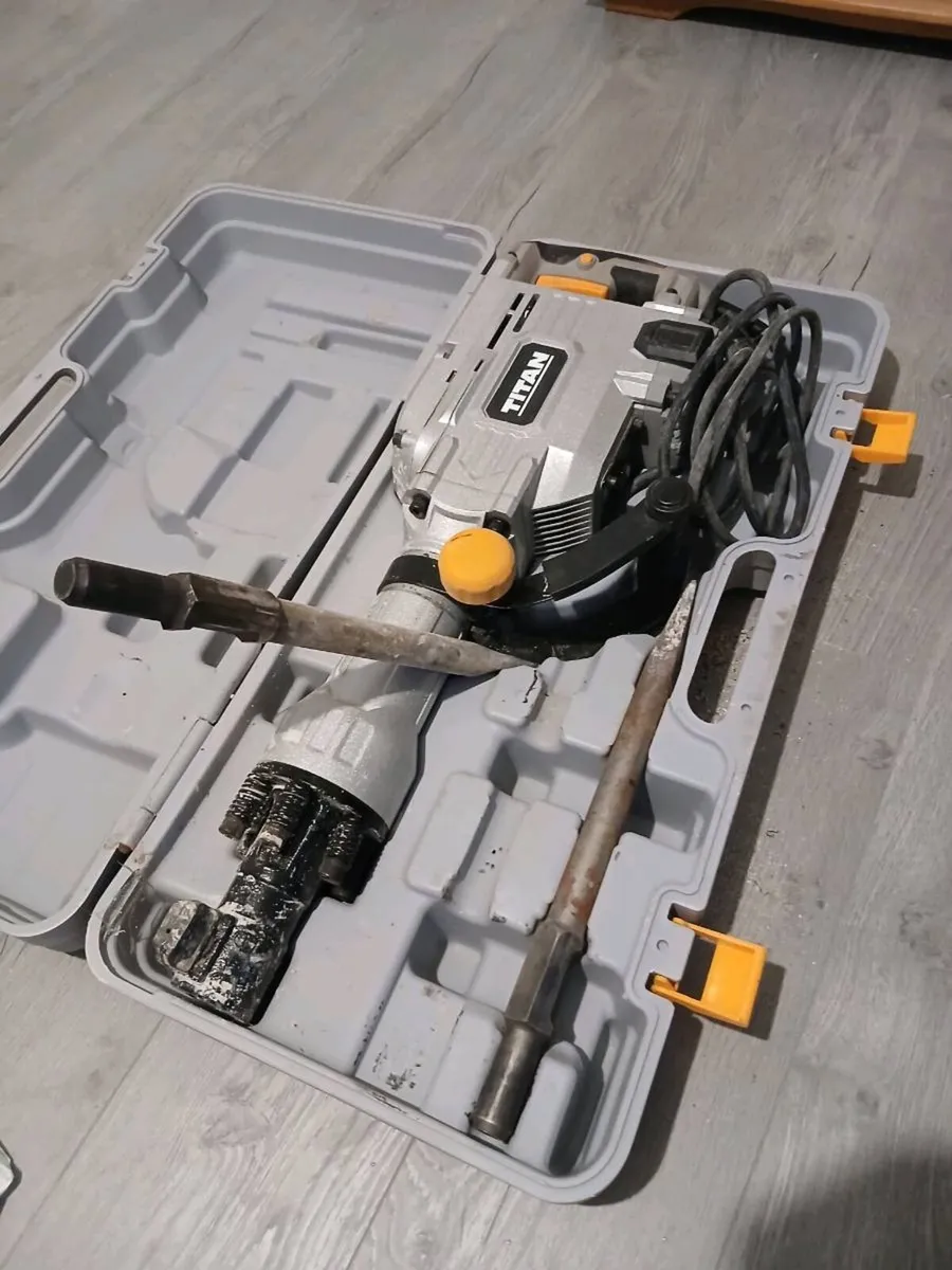 Mitew saw and jack hammer - Image 1