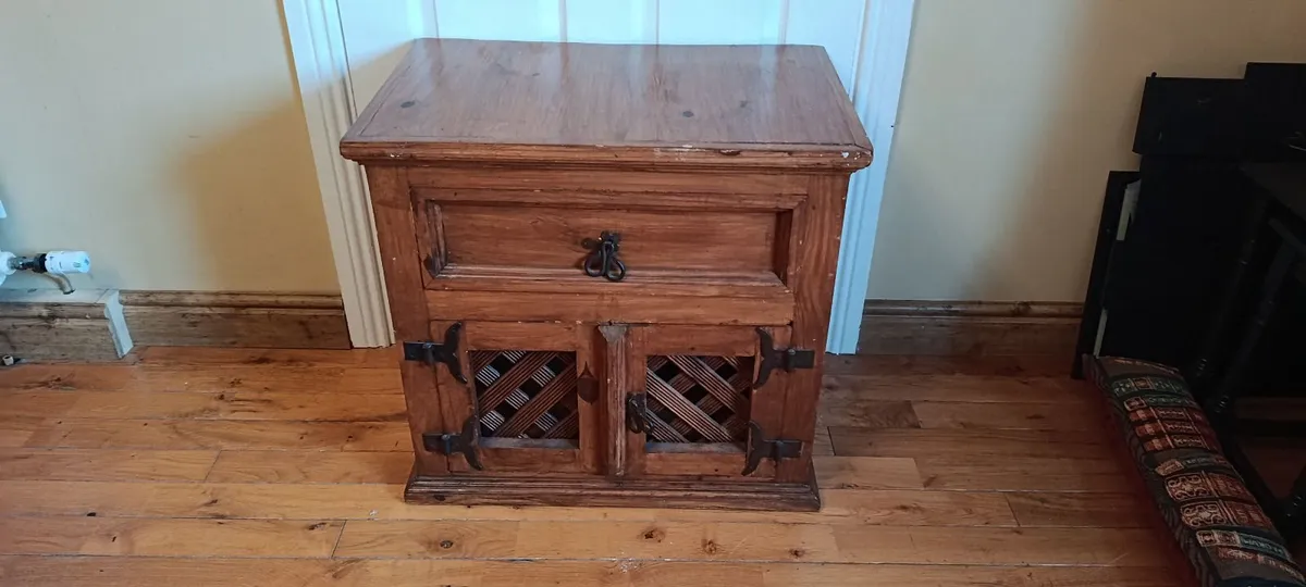 Mexican Pine Locker - Image 2