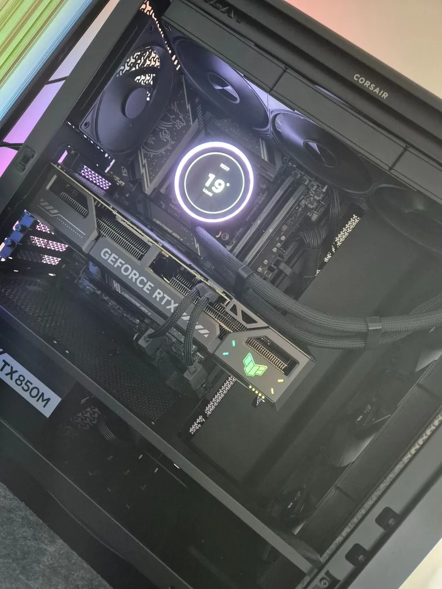 GeForce RTX 5070 12GB  TUF GAMING CARD - Image 3