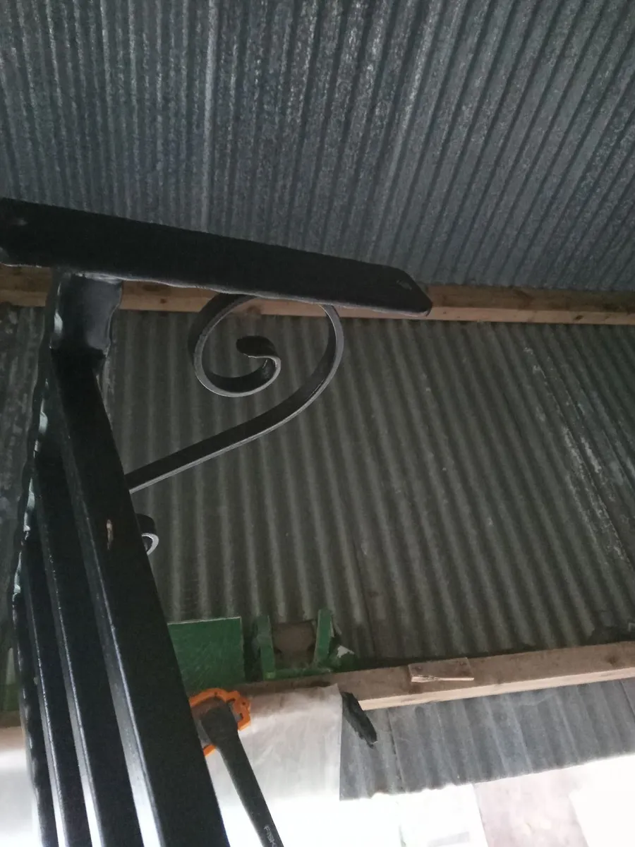 Garden shelf heavy duty hang baskets - Image 3