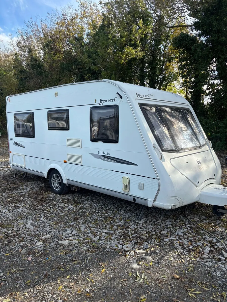 Elddis avante fixed bed 2011 model - Image 1