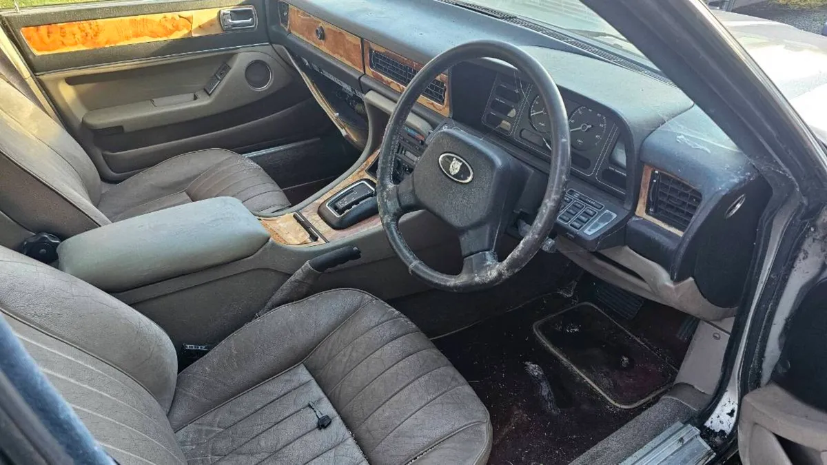 1988 Jaguar XJ6 - Image 4