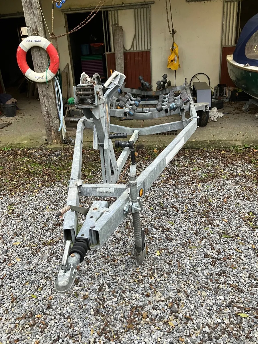 BOAT TRAILER MULTI ROLLER FOR UP TO 23-24FT BOAT - Image 1