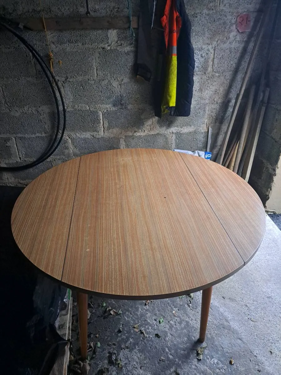 Table & Chairs - Image 1