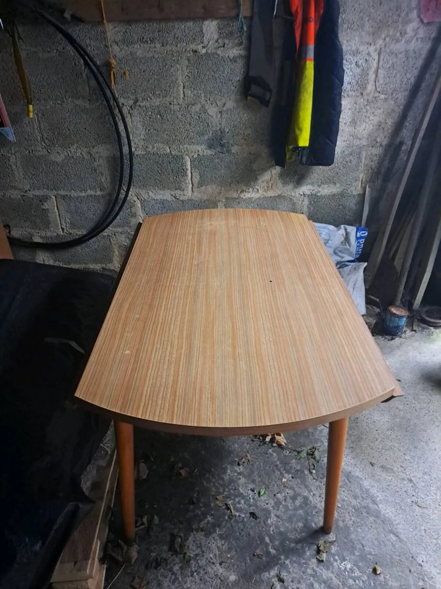 Table & Chairs - Image 2