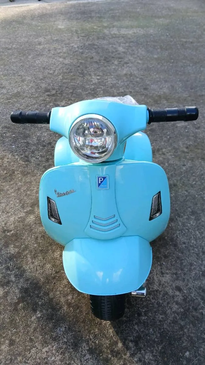 Childs Scooter - Image 1